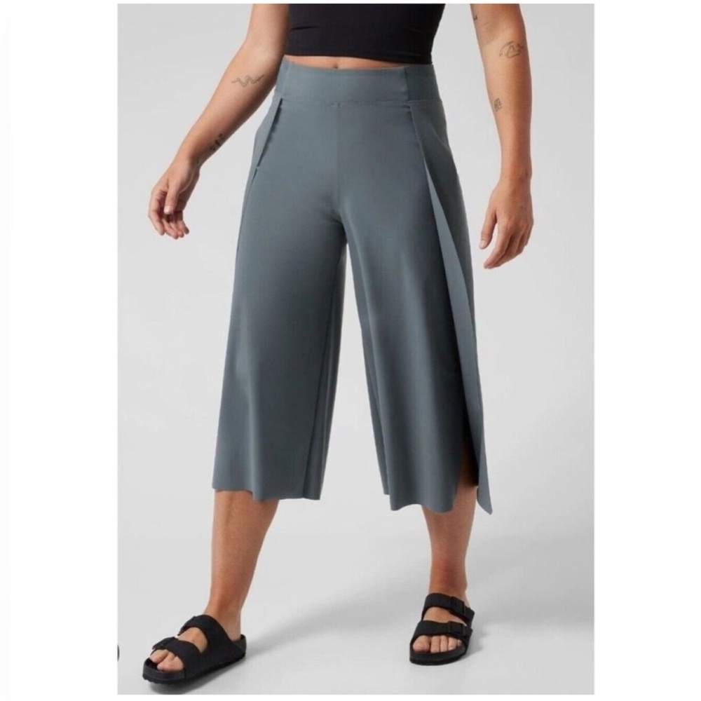 ATHLETA Cosmic Wrap Pant in Minimalist Gray Size 6 New With Tags
